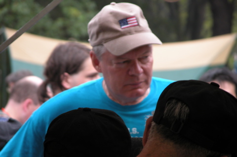 dc081004