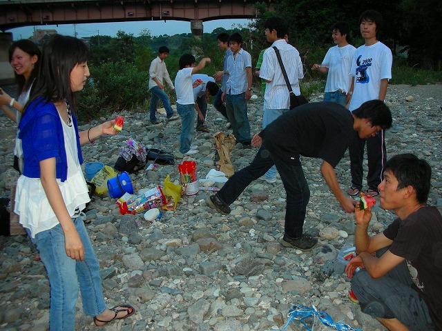 b8.jpg